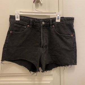 H&M black shorts
